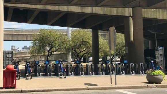 UPDATE: Citi Bike Pilot On Roosevelt Island Citi Bike Docking Station at the base of the Roosevelt Island Bridge Helix.